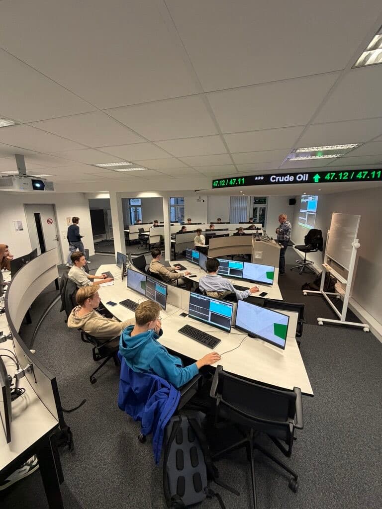 Students in the crude oil trading simulation